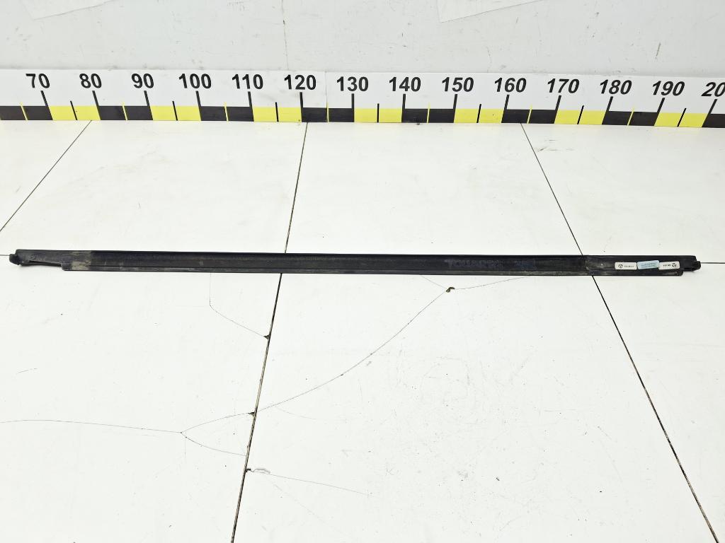 Накладка стекла заднего правого, 2000 рублей, Пермь