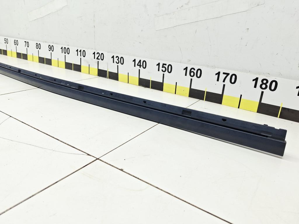 Молдинг передней левой двери, 1000 рублей, Пермь