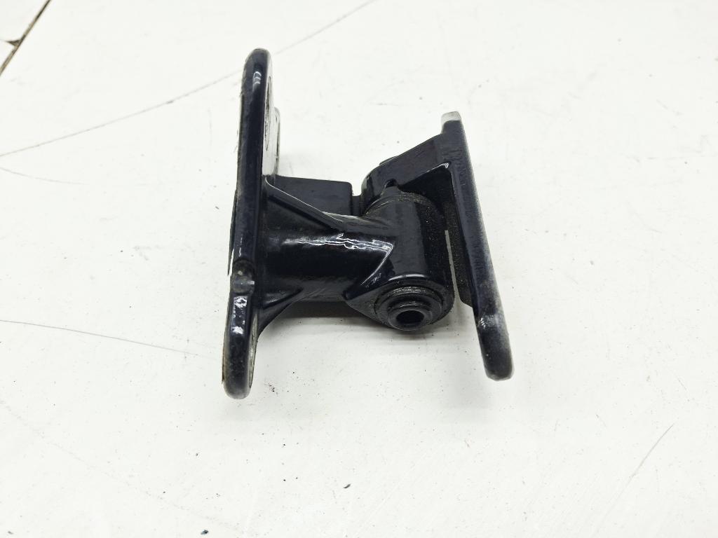 Петля двери передней правой нижняя, 1000 рублей, Пермь