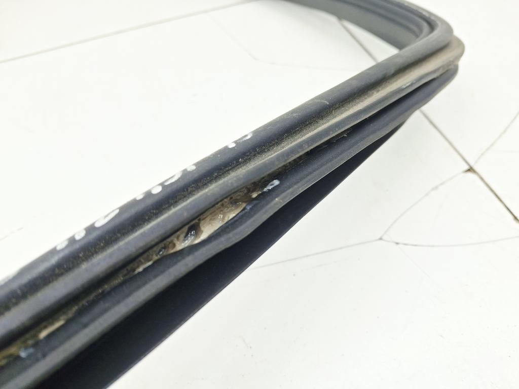 Уплотнитель заднего стекла, 1000 рублей, Пермь