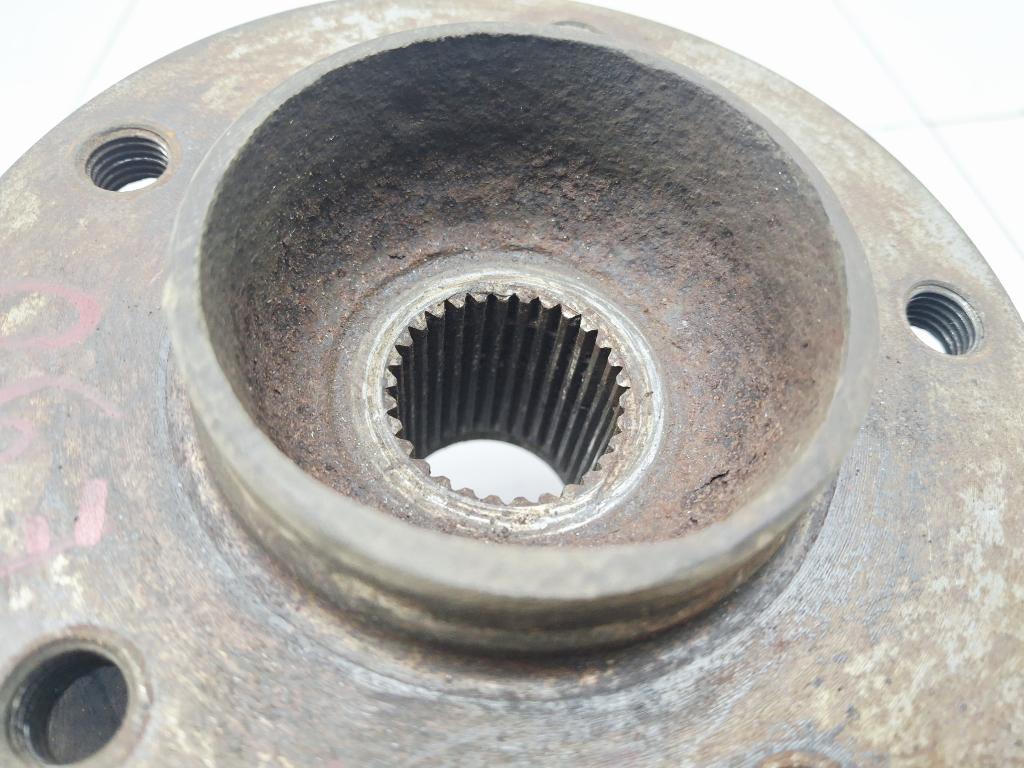 Кулак поворотный задний правый, 3000 рублей, Пермь