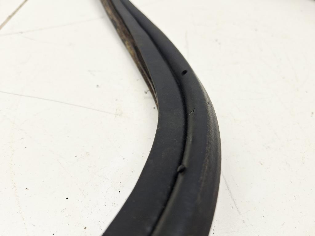 Уплотнитель багажника, 500 рублей, Пермь