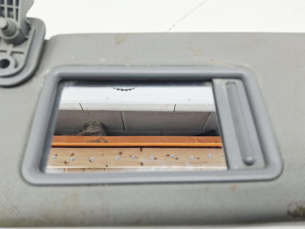 Козырек солнцезащитный левый, 1000 рублей, Пермь