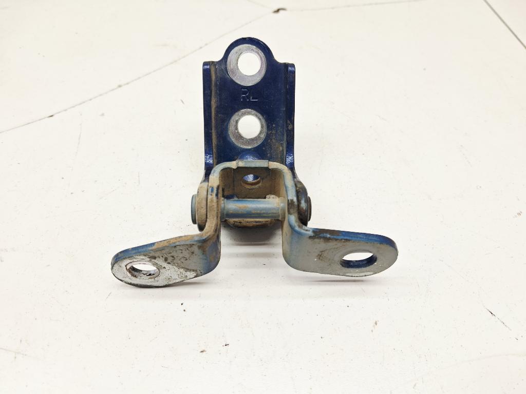 Петля двери задней левой нижняя, 500 рублей, Пермь