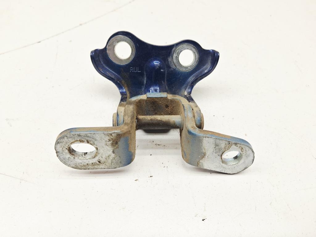 Петля двери задней левой верхняя, 1000 рублей, Пермь