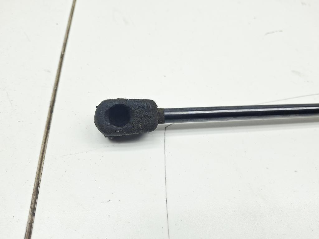 Амортизатор капота, 500 рублей, Пермь