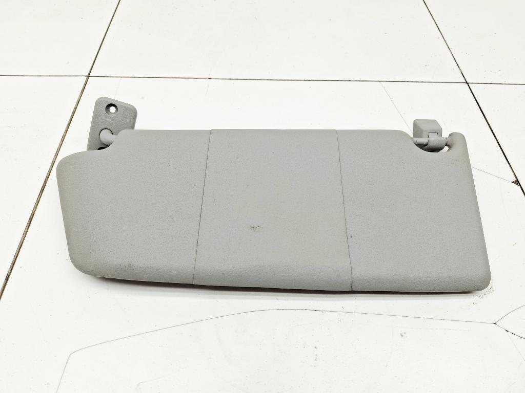 Козырек солнцезащитный левый, 1000 рублей, Пермь