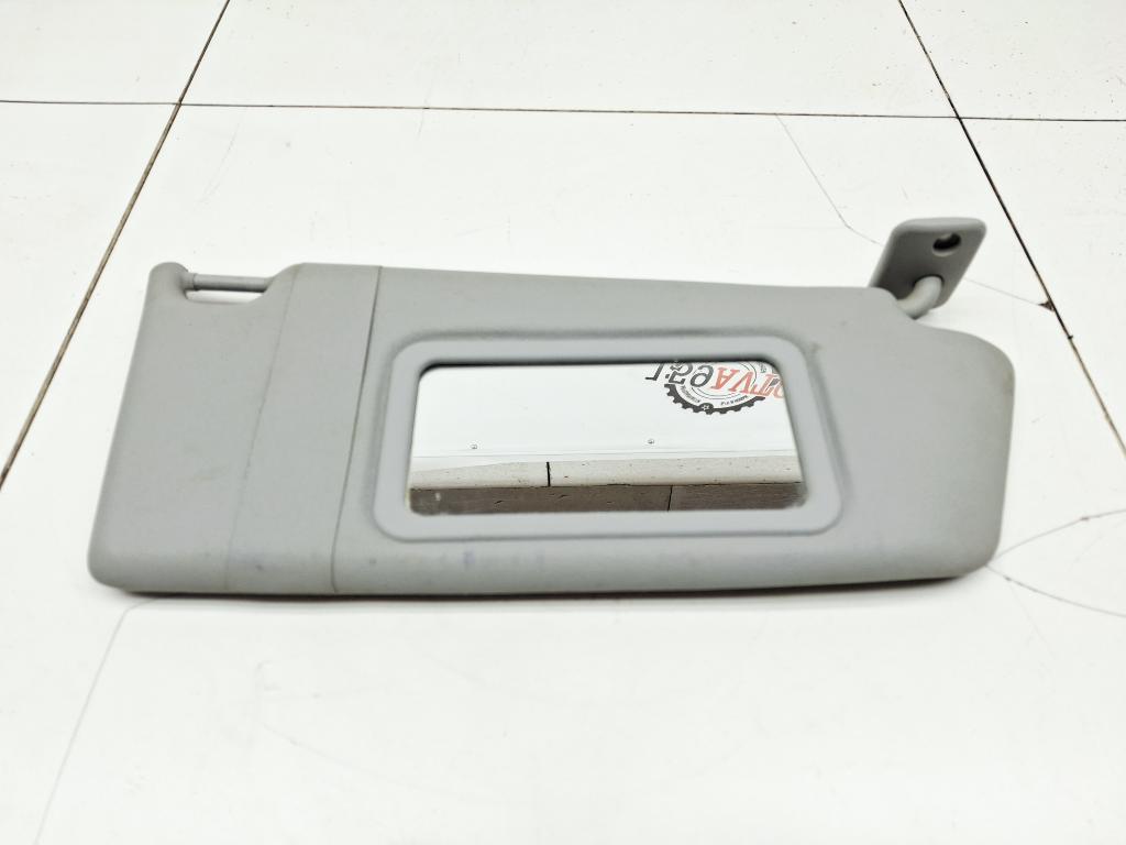 Козырек солнцезащитный правый, 1000 рублей, Пермь