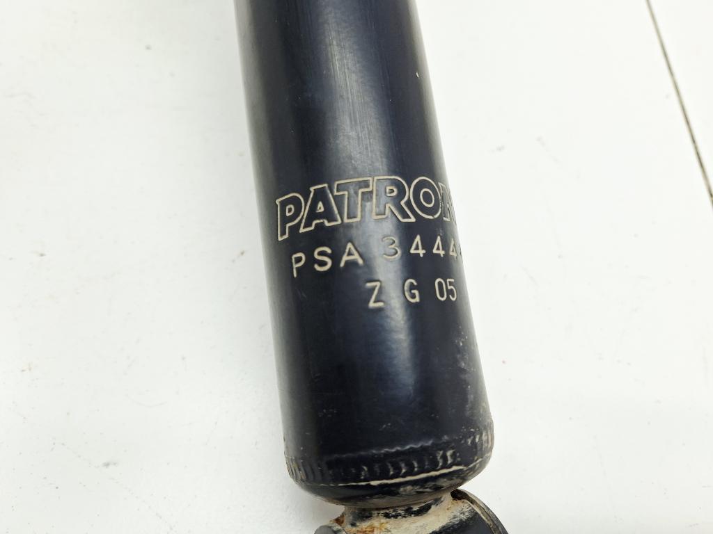 Амортизатор задний правый, 2000 рублей, Пермь