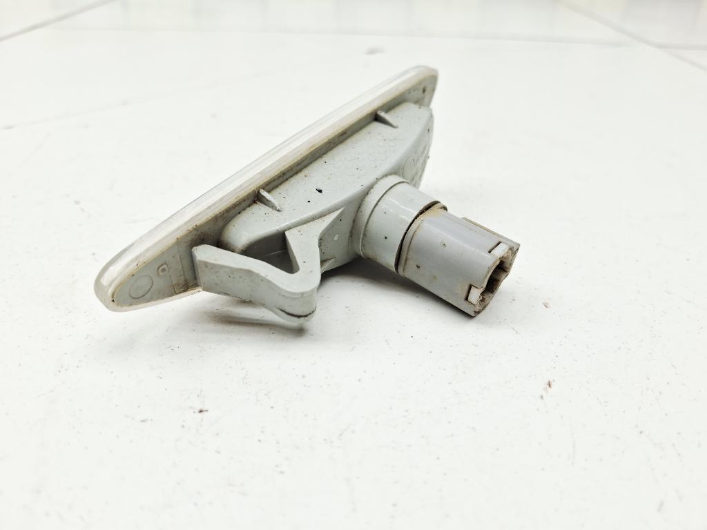 Повторитель на крыло правый, 500 рублей, Пермь