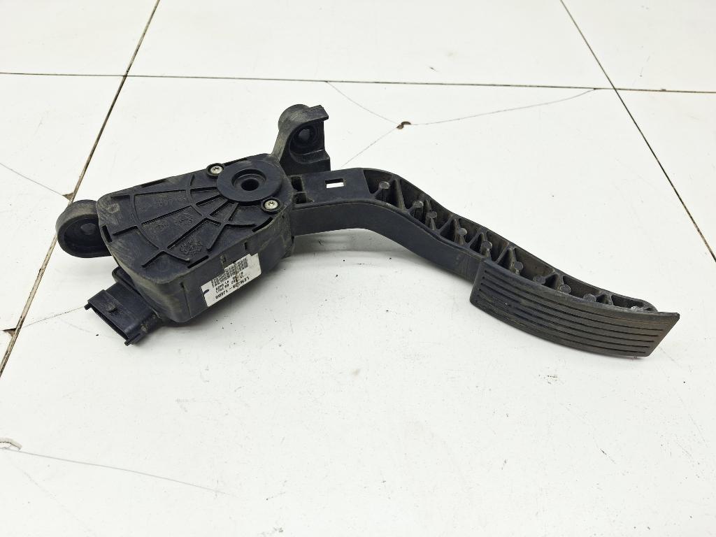 Педаль газа, 1000 рублей, Пермь