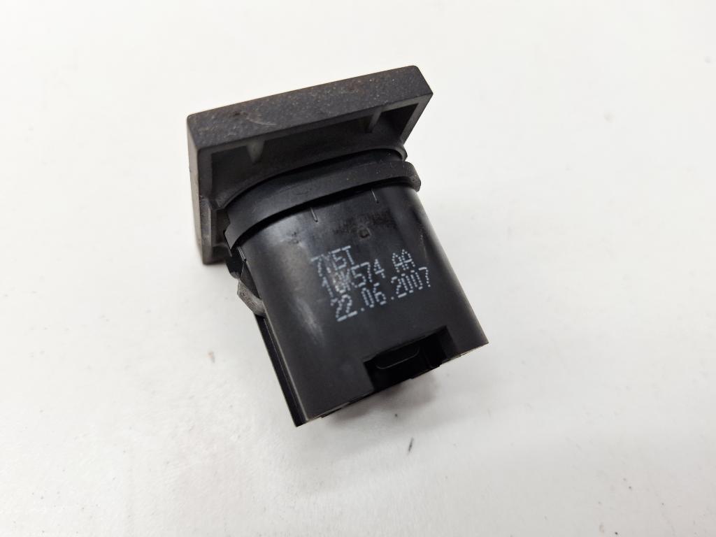 Кнопка обогрева переднего стекла, 1000 рублей, Пермь