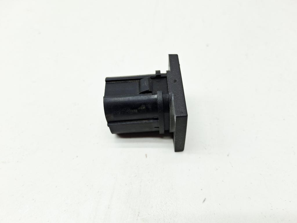 Кнопка обогрева заднего стекла, 500 рублей, Пермь