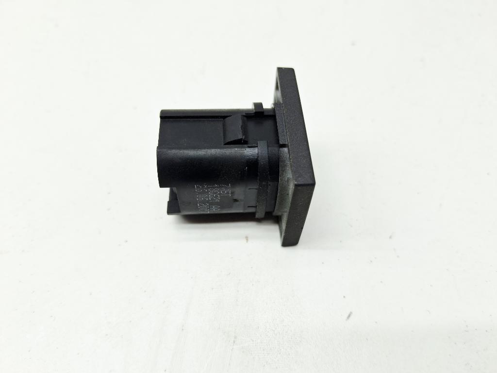 Кнопка обогрева заднего стекла, 500 рублей, Пермь