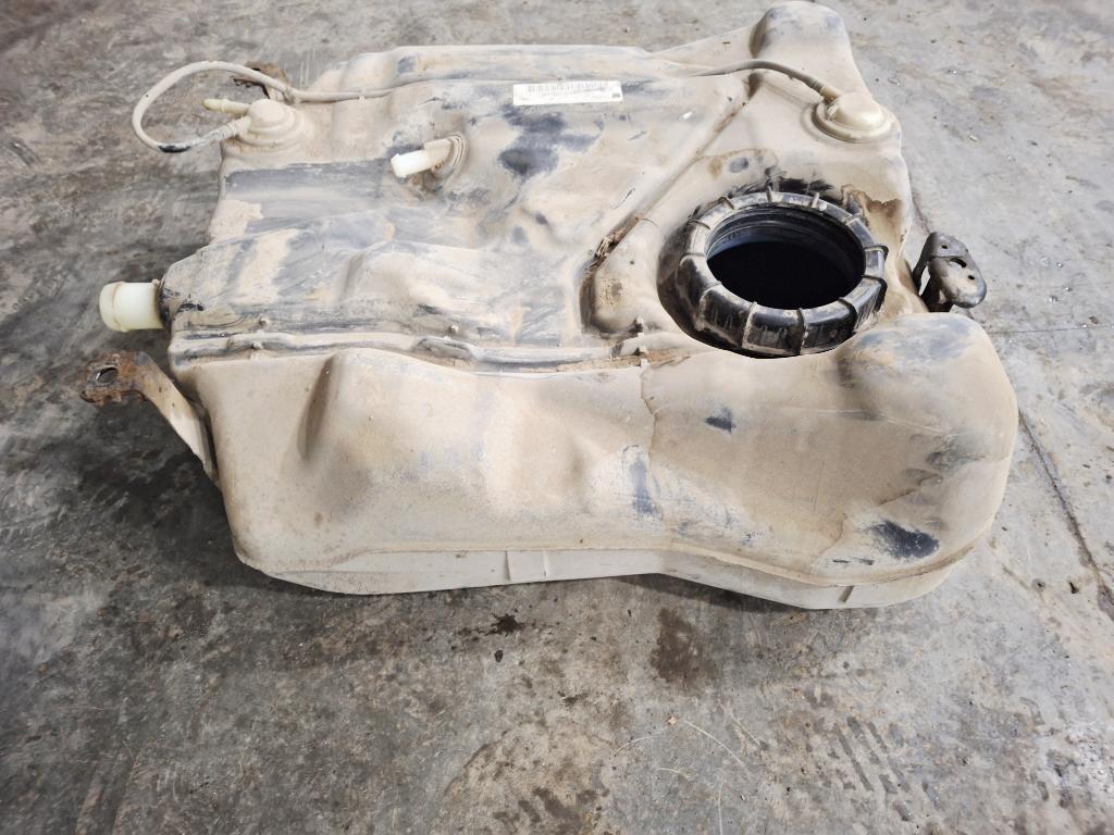 Бак топливный, 2000 рублей, Пермь