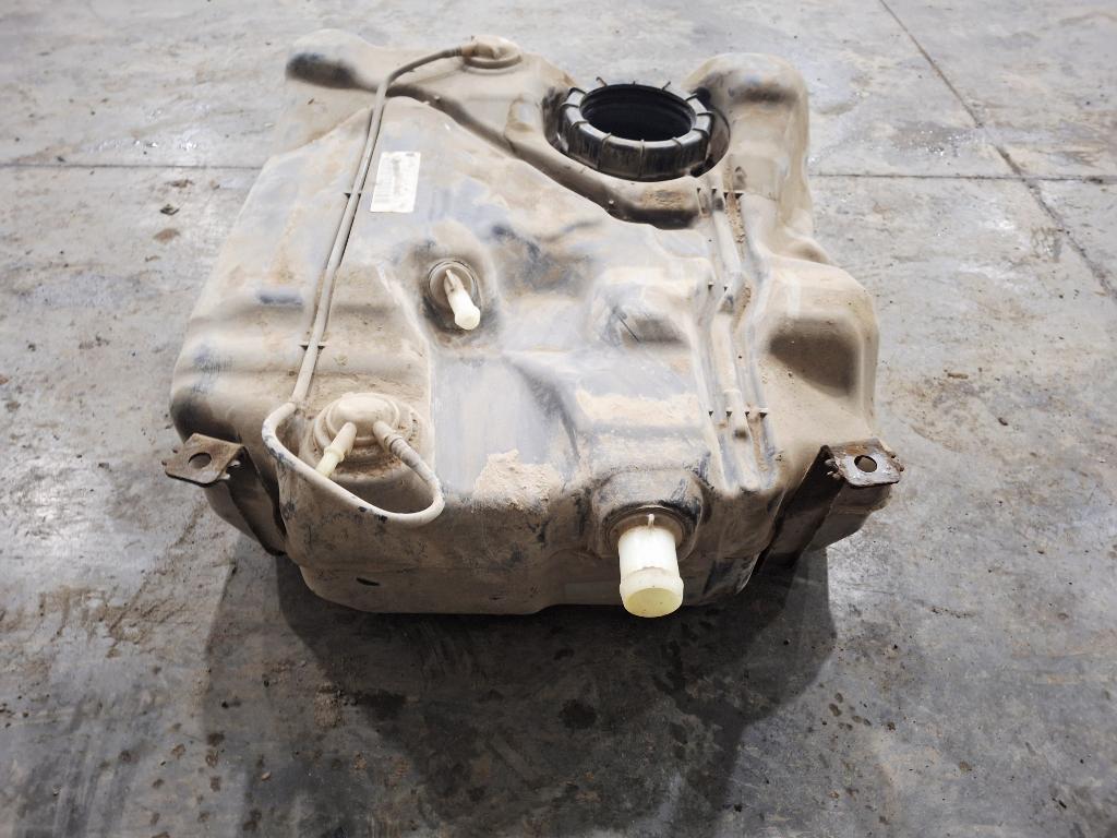 Бак топливный, 2000 рублей, Пермь