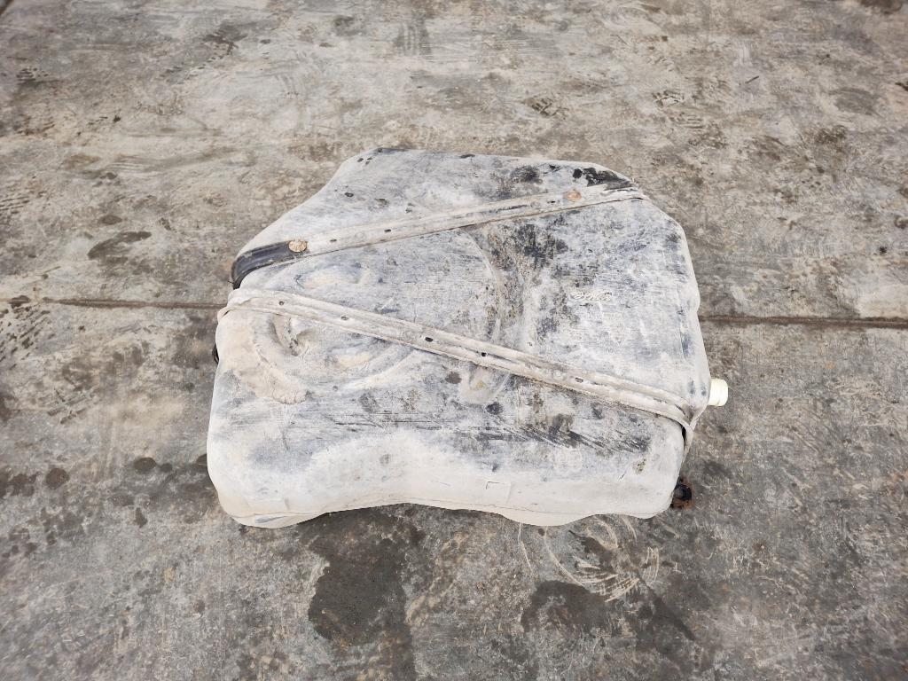 Бак топливный, 2000 рублей, Пермь