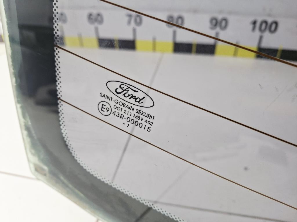 Стекло заднее, 2500 рублей, Пермь