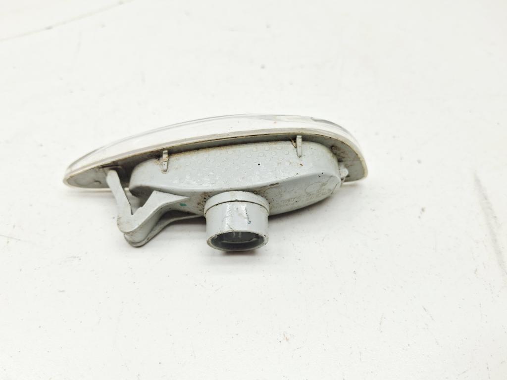 Повторитель на крыло левый, 500 рублей, Пермь