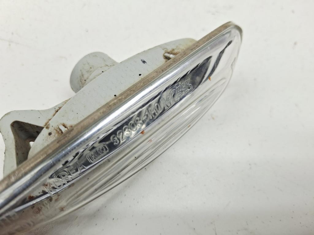 Повторитель на крыло левый, 500 рублей, Пермь