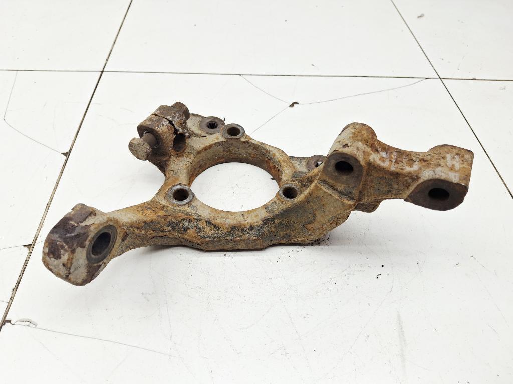 Кулак поворотный передний правый, 2500 рублей, Пермь