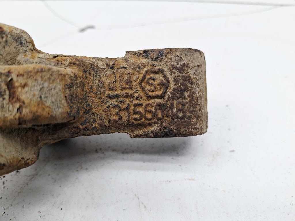 Кулак поворотный передний правый, 2500 рублей, Пермь