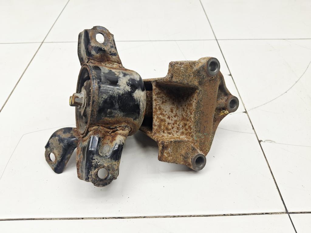 Опора КПП левая, 1500 рублей, Пермь