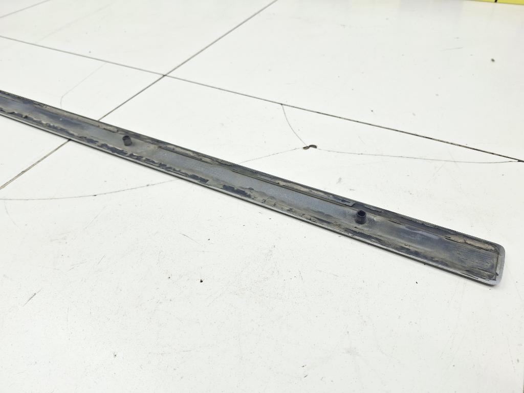 Молдинг передней двери, 500 рублей, Пермь