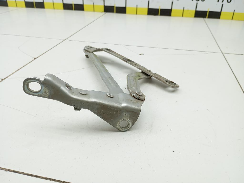 Петля капота левая, 1500 рублей, Пермь