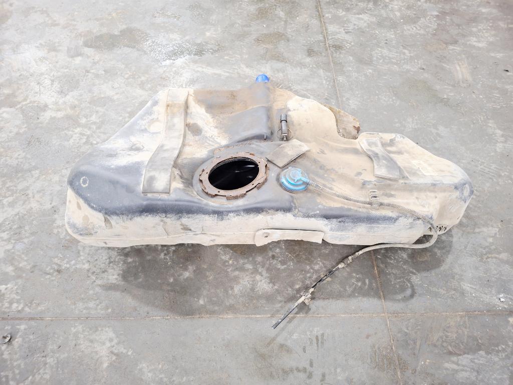 Бак топливный, 1500 рублей, Пермь