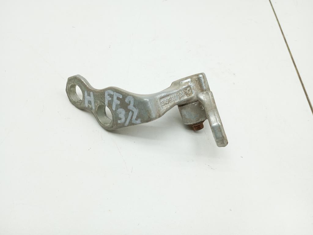 Петля двери задней левой нижняя, 500 рублей, Пермь