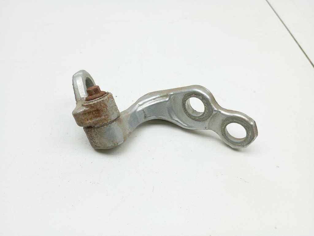 Петля двери задней правой нижняя, 500 рублей, Пермь