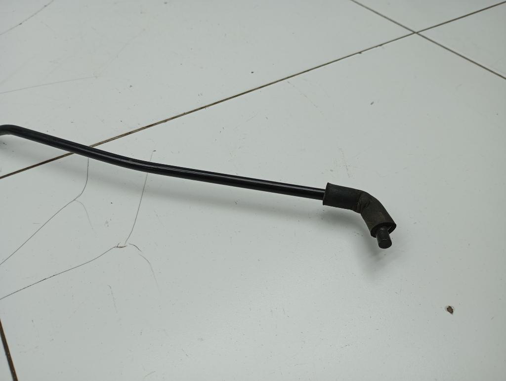 Держатель капота, 500 рублей, Пермь