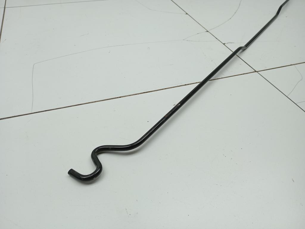 Держатель капота, 500 рублей, Пермь