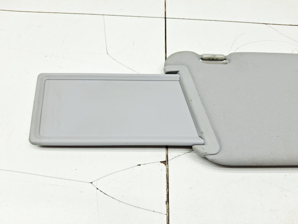 Козырек солнцезащитный левый, 1000 рублей, Пермь