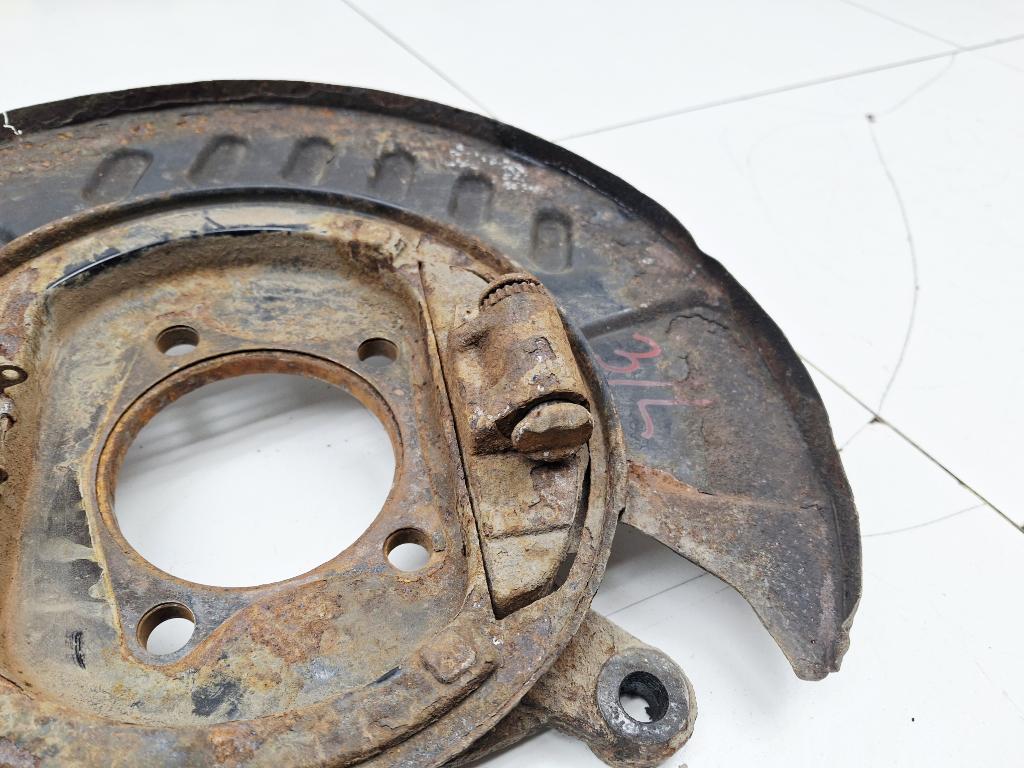 Щит опорный задний левый, 2000 рублей, Пермь