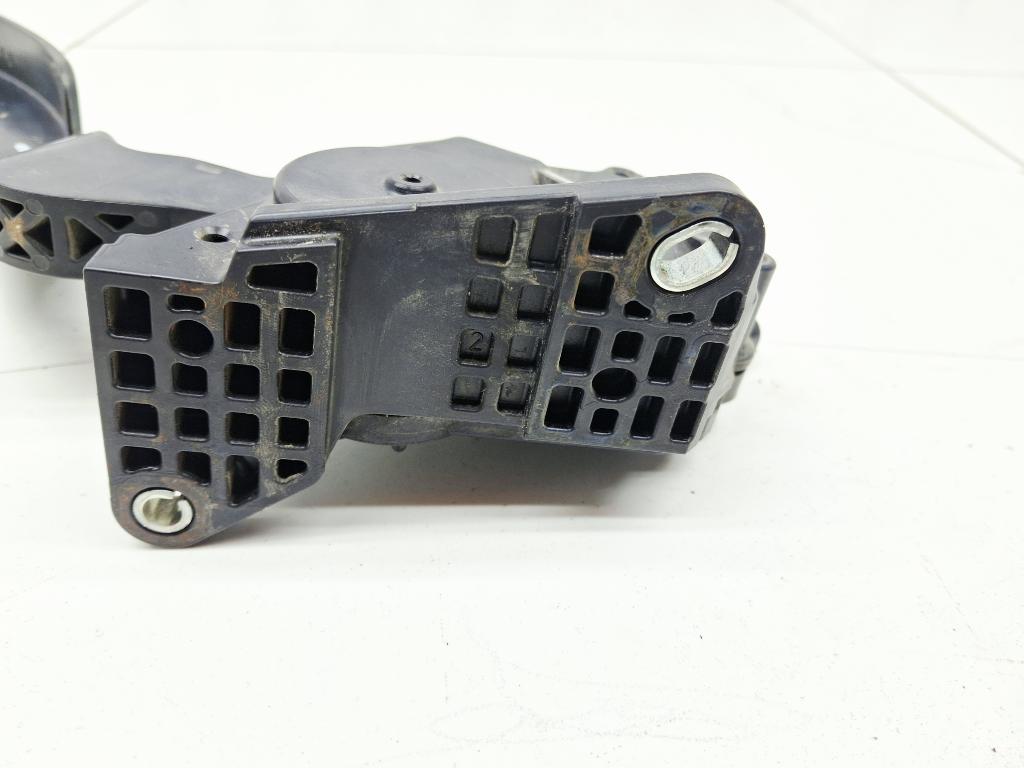 Педаль газа, 1000 рублей, Пермь