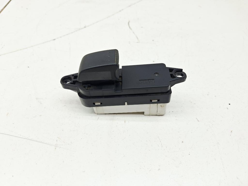 Кнопка стеклоподъемника, 500 рублей, Пермь