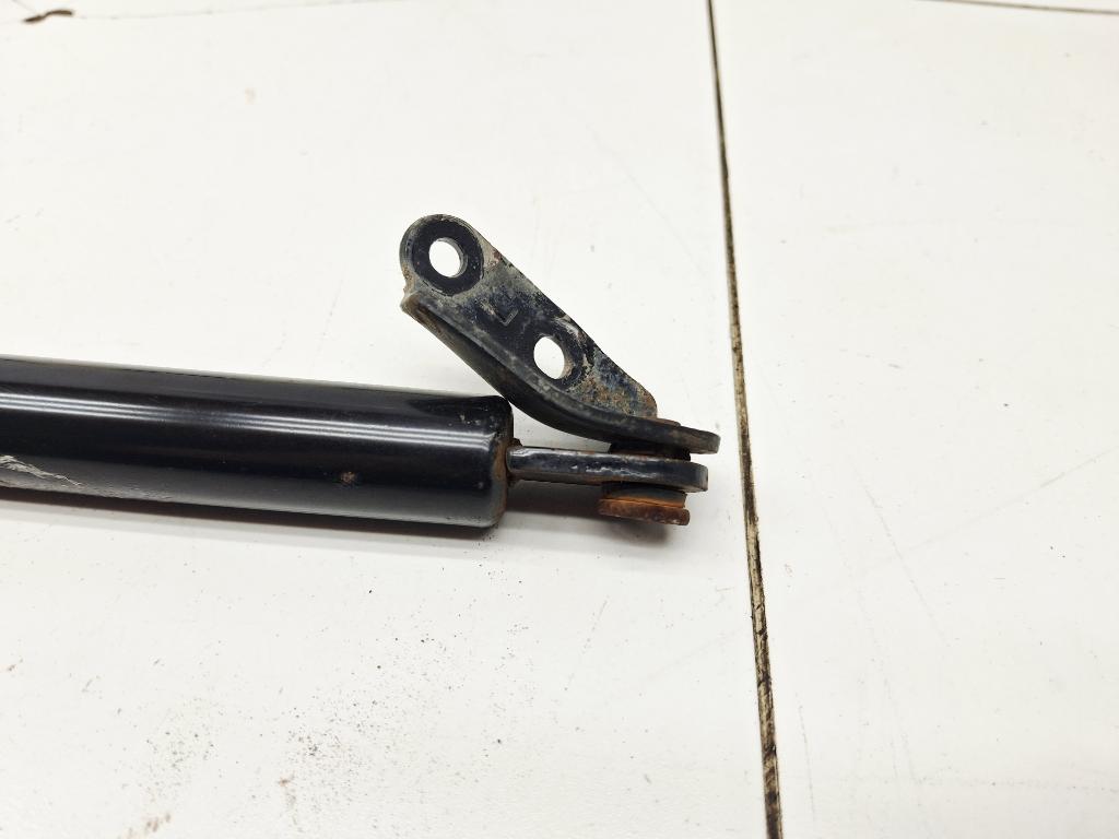 Амортизатор двери багажника, 500 рублей, Пермь