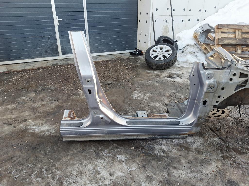 Порог со стойкой правый, 7000 рублей, Пермь