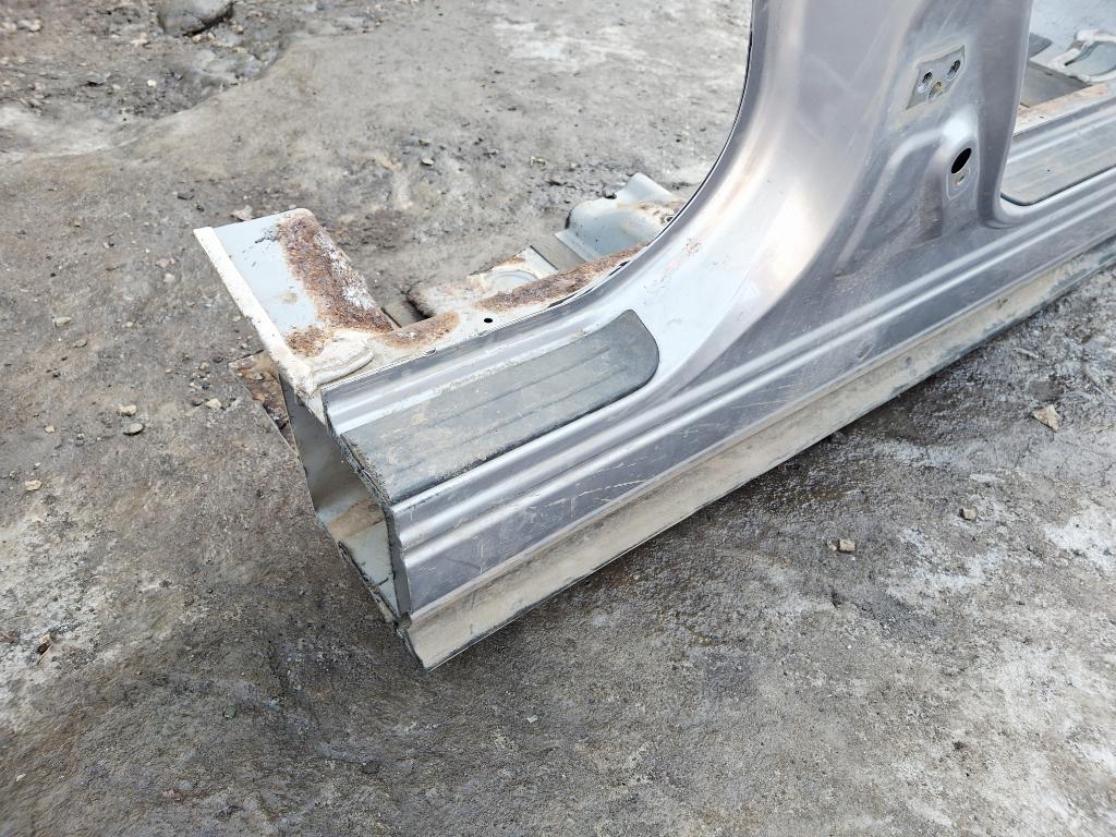 Порог со стойкой правый, 7000 рублей, Пермь