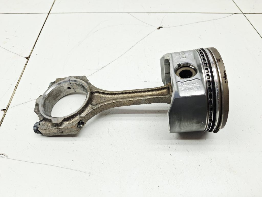 Поршень с шатуном, 3000 рублей, Пермь