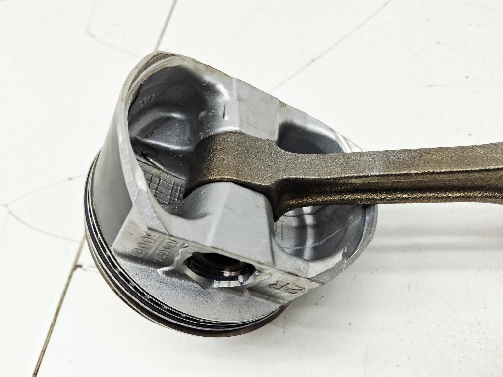 Поршень с шатуном, 3000 рублей, Пермь