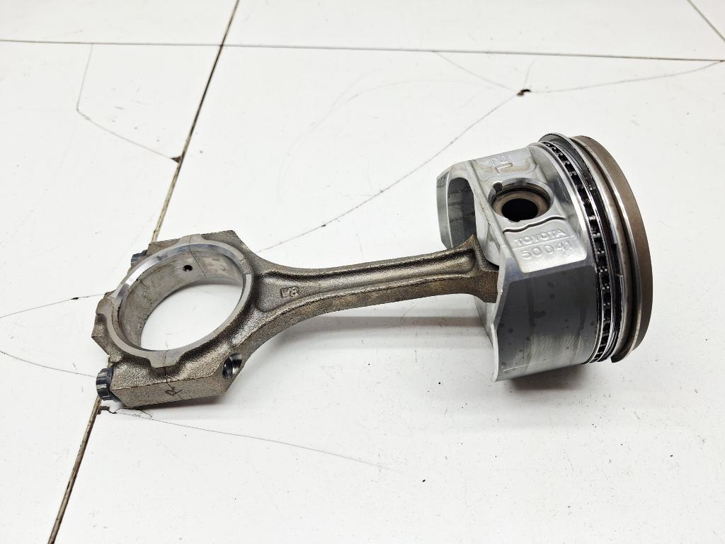 Поршень с шатуном, 3000 рублей, Пермь