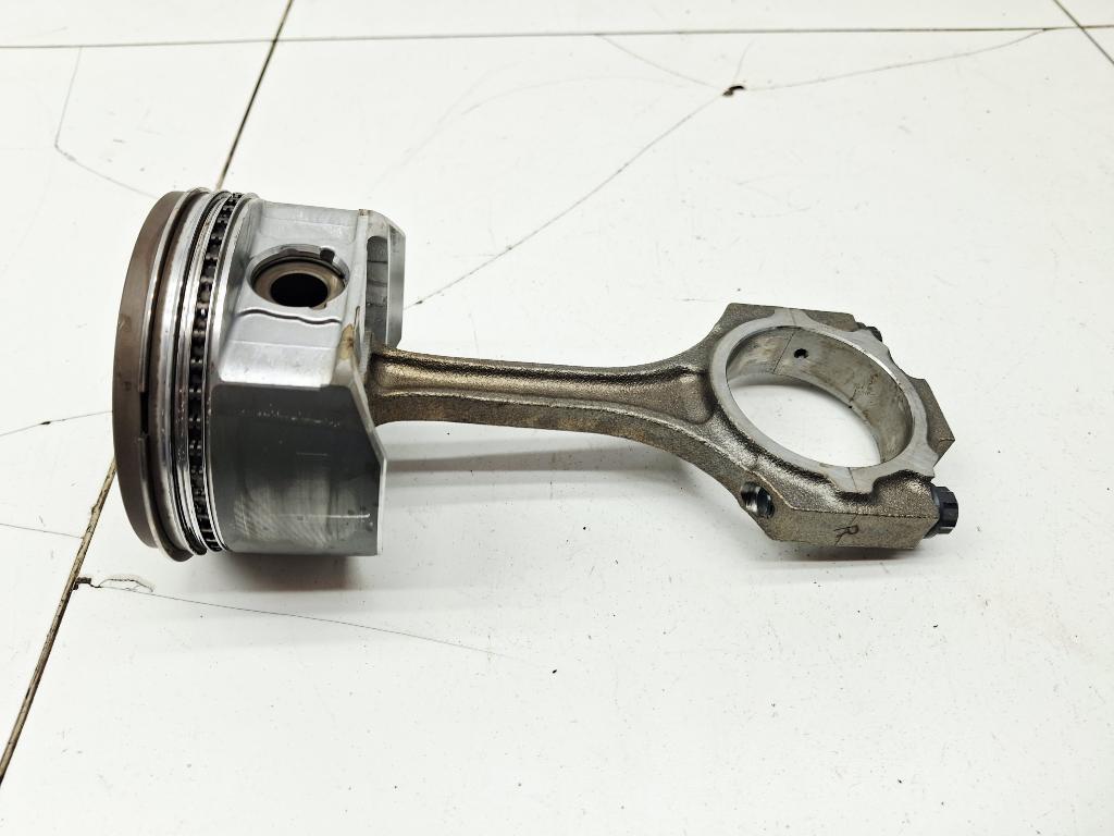 Поршень с шатуном, 3000 рублей, Пермь