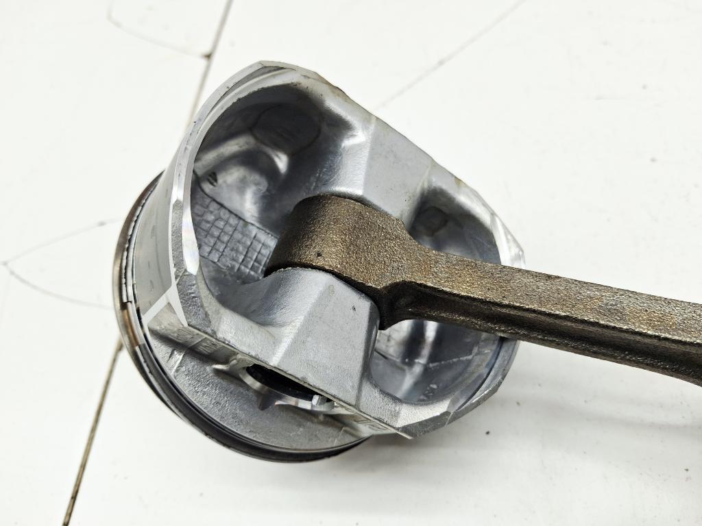 Поршень с шатуном, 3000 рублей, Пермь