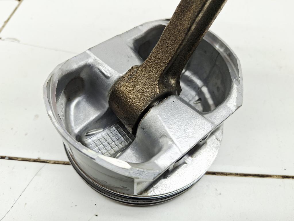 Поршень с шатуном, 3000 рублей, Пермь