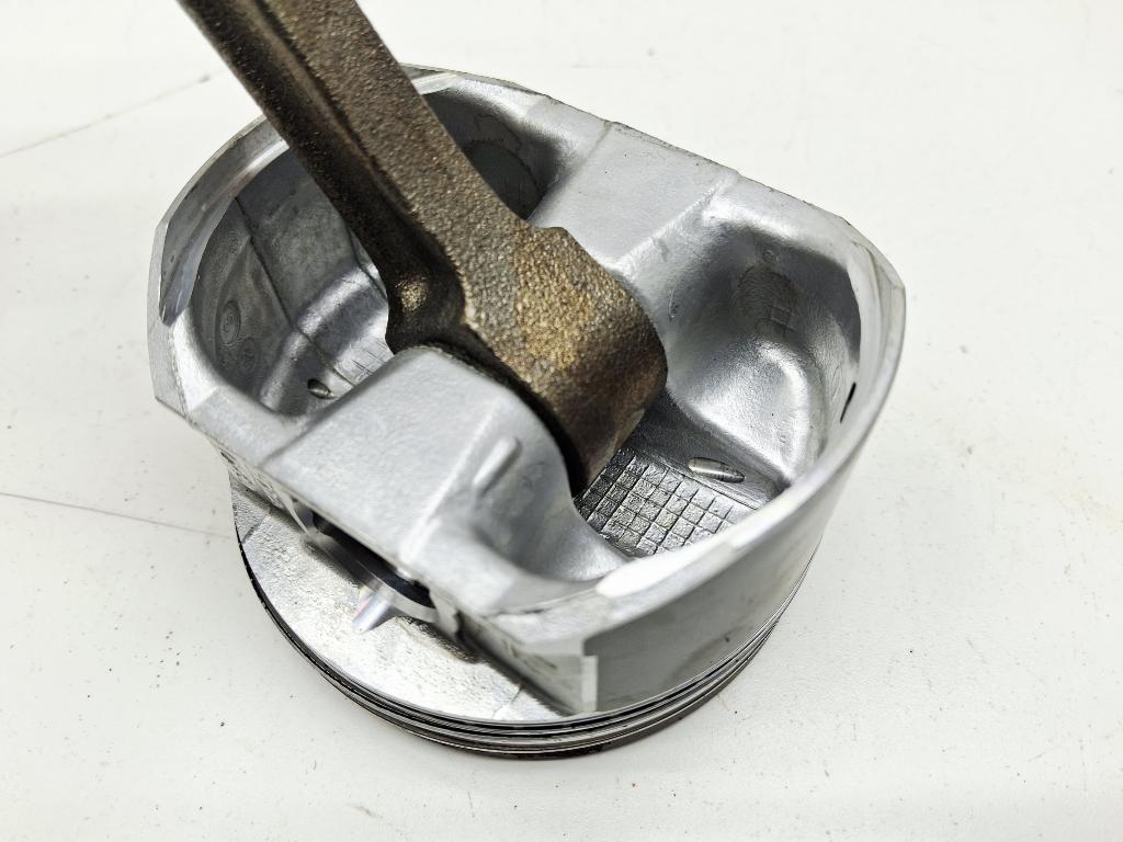 Поршень с шатуном, 3000 рублей, Пермь