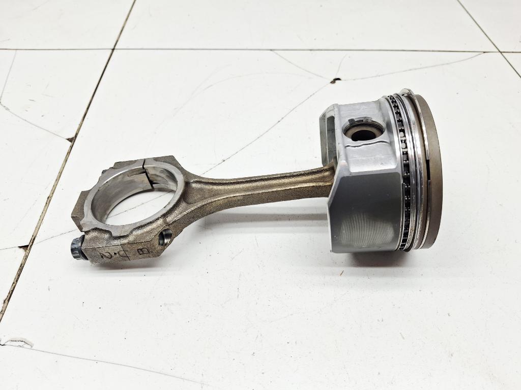 Поршень с шатуном, 3000 рублей, Пермь