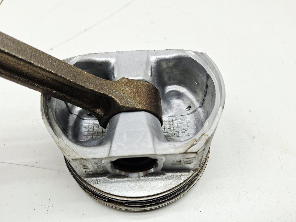 Поршень с шатуном, 3000 рублей, Пермь